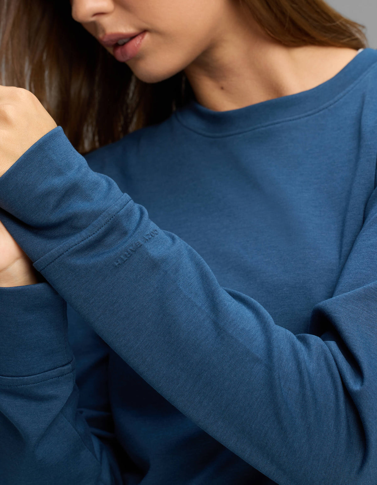 Women's Versa Crewneck